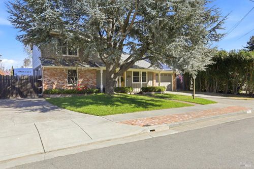 6 Gothic Drive, Novato, CA, 94947 | Card Image