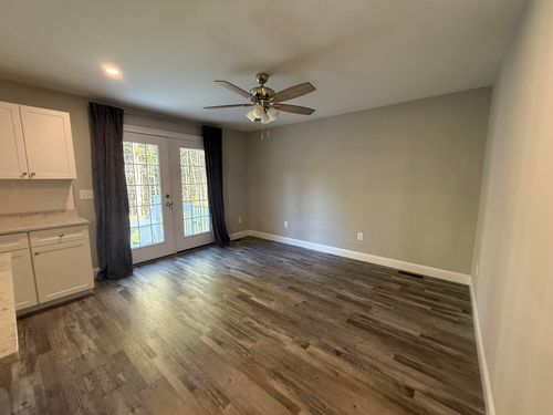 91B Kennard Road, Nottingham, NH, 03290 | Card Image