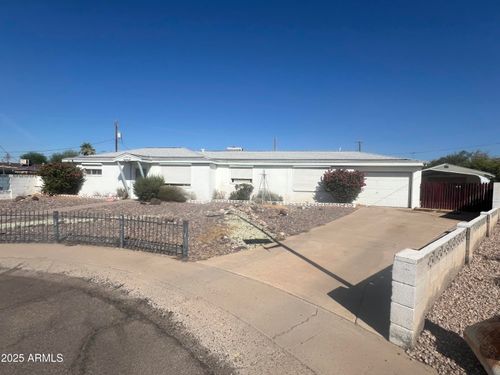 3030 W Echo Ln, Phoenix, AZ, 85051-3949 | Card Image