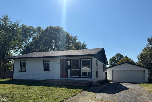 2822 Beech Dr, Columbus, IN, 47203-3123 | Card Image