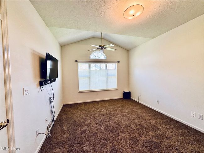 128 Wilcox Rd, Condo with 3 bedrooms, 3 bathrooms and null parking in Austintown OH | Image 8