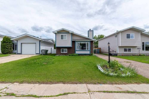 3413 45a Avenue Close, Lloydminster, SK, S9V1T5 | Card Image