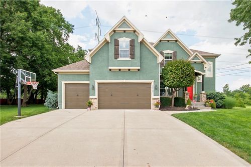 20648 W 107th Pl, Olathe, KS, 66061-7650 | Card Image