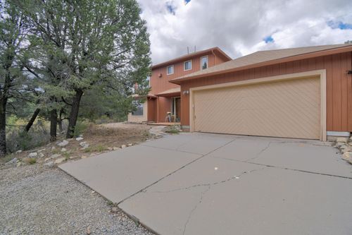 98 Lagarto Rd, Tijeras, NM, 87059-7454 | Card Image