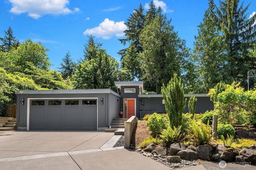 7260 W Mercer Way, Mercer Island, WA, 98040-5534 | Card Image
