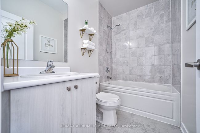 57 Stauffer Cres, House attached with 3 bedrooms, 4 bathrooms and 2 parking in Markham ON | Image 24