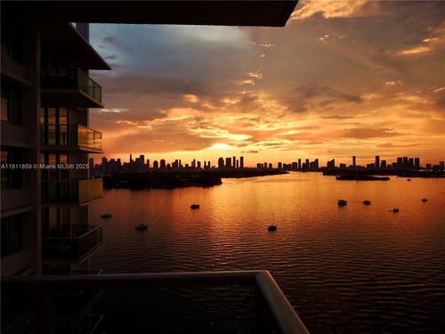 apt-1420-1000 West Ave, Miami Beach, FL, 33139-4729 | Card Image