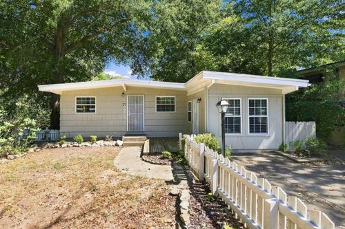 27 Greenway Dr, Little Rock, AR, 72209-2100 | Card Image