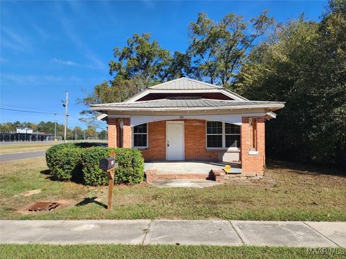 210 W Osceola St, Wetumpka, AL, 36092-1817 | Card Image