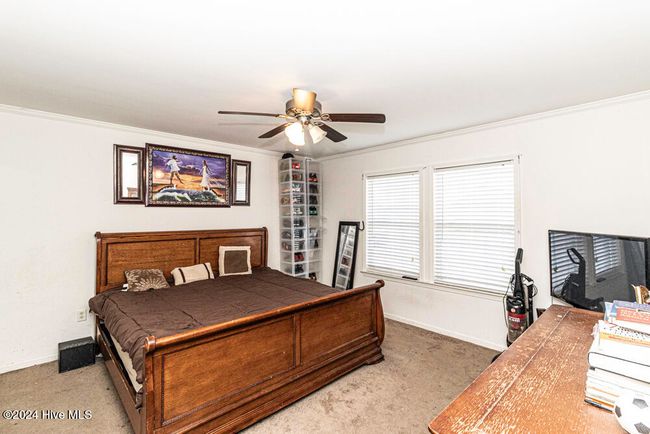 207 N Wilson St, House other with 3 bedrooms, 2 bathrooms and null parking in Whitakers NC | Image 10