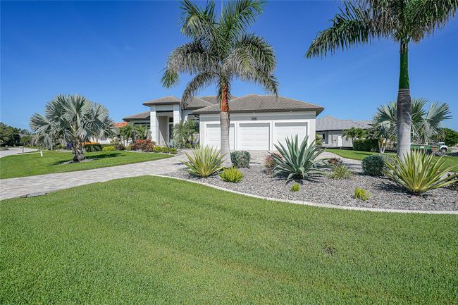 1801 Los Alamos Dr, House other with 3 bedrooms, 3 bathrooms and null parking in PUNTA GORDA FL | Image 9