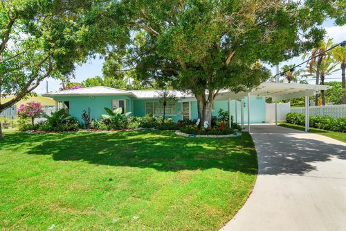 301 Linda Ln, West Palm Beach, FL, 33405-3615 | Card Image