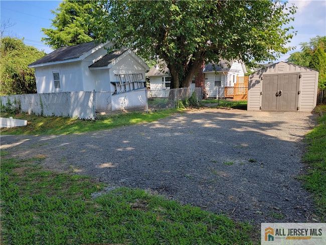 832 State Route 35, House other with 2 bedrooms, 2 bathrooms and null parking in South Amboy NJ | Image 8