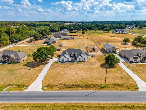 731 County Road 4764, Boyd, TX, 76023-5306 | Card Image