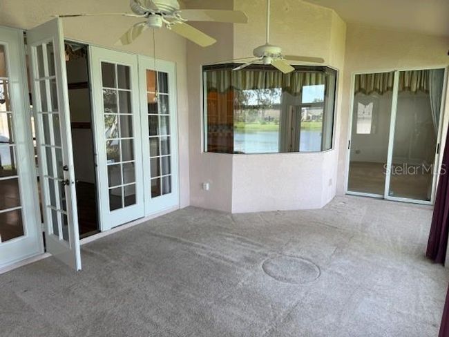 BACK PATIO | Image 22