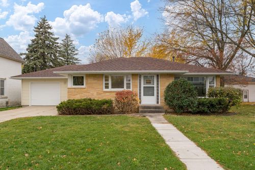 512 3rd St Ne, Montgomery, MN, 56069-1406 | Card Image