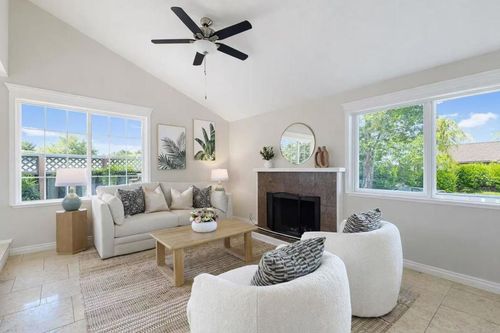 524 Weybridge Dr, San Jose, CA, 95123-4958 | Card Image