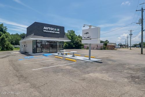 507 Pass Rd, Gulfport, MS, 39507-2906 | Card Image
