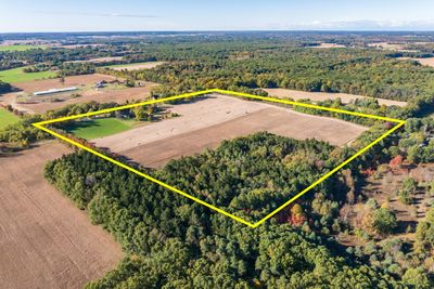 The 15.7 acres is the bottom right side of the parcel. Outline shows full 40 acres. | Image 3