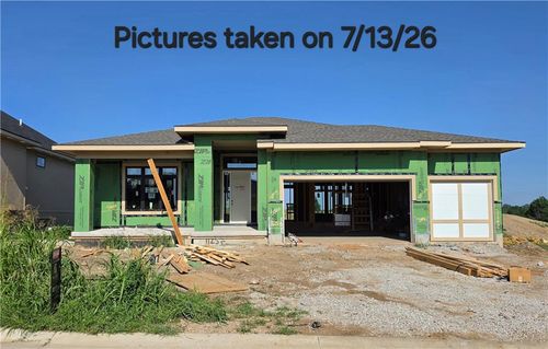 11257 S Sunray Dr, Olathe, KS, 66061-2255 | Card Image