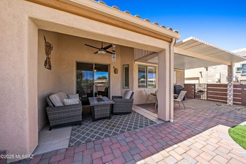 666 W Woodfield Ct, Green Valley, AZ, 85614-3540 | Card Image