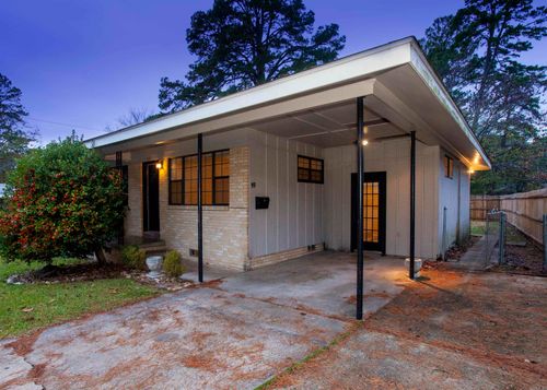 99 Broadmoor Dr, Little Rock, AR, 72204-3543 | Card Image