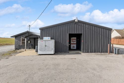 1821 Old Gamaliel Rd, Red Boiling Springs, TN, 37150-7232 | Card Image