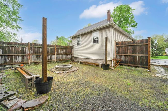 1379 Mapleton Ave, House other with 3 bedrooms, 3 bathrooms and null parking in Suffield CT | Image 6