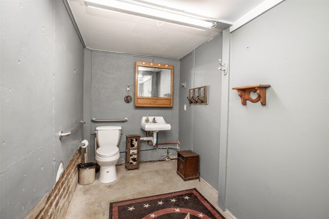 118 E Main St, Home with 0 bedrooms, 0 bathrooms and null parking in Whitesboro TX | Image 16