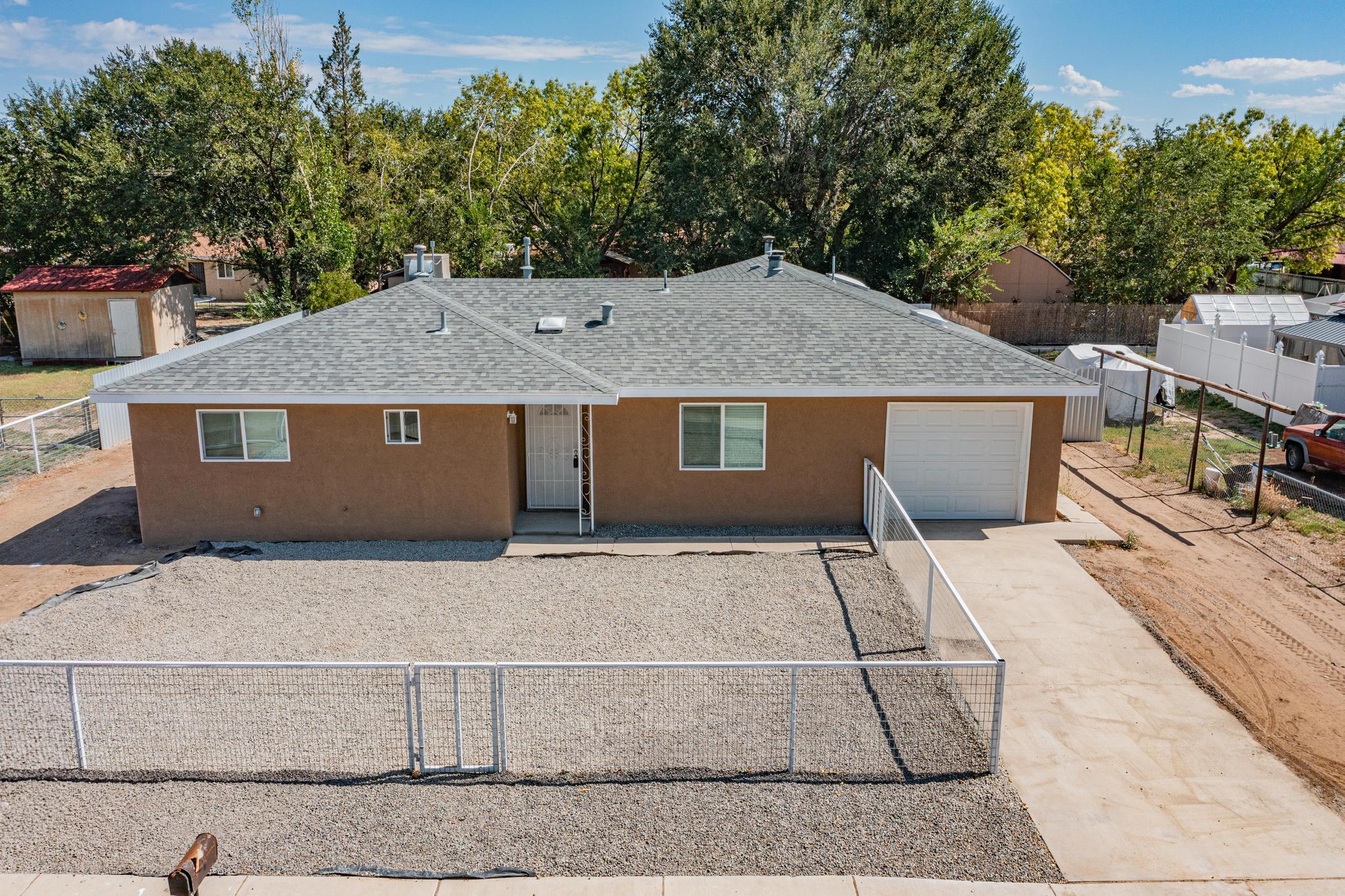 Verde Dr, Los Lunas, NM 87031