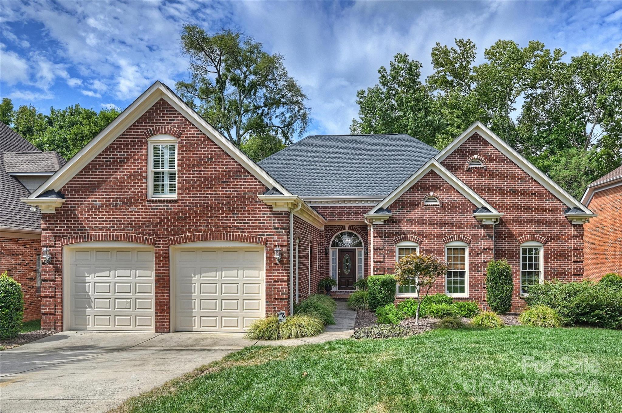 Thornton Oaks Ct, Charlotte, NC 28270