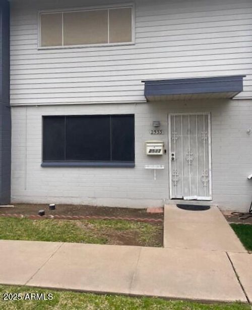 a8-2533 W Rose Ln, Phoenix, AZ, 85017-2001 | Card Image