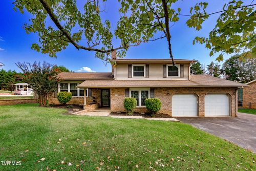 228 Hidden Acres Rd, Kingsport, TN, 37664-5609 | Card Image