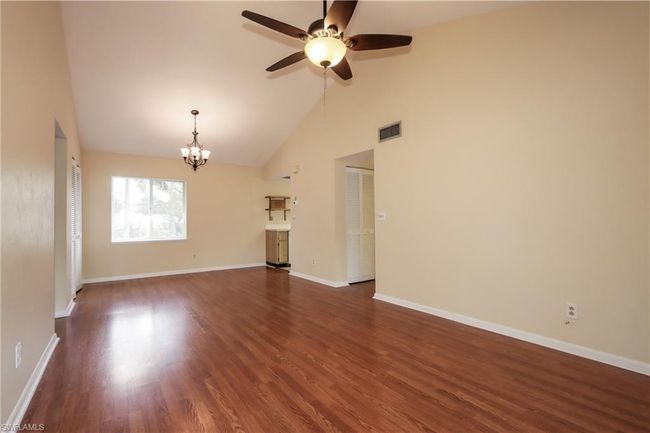 APT-206 - 1275 7 Th Ave N, Condo with 2 bedrooms, 2 bathrooms and 1 parking in NAPLES FL | Image 7