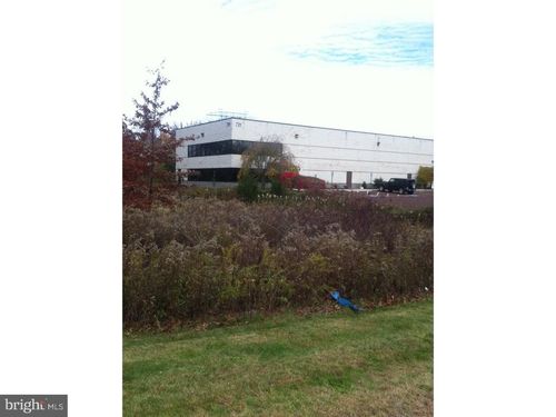 731 Wambold Rd, SOUDERTON, PA, 18964-2715 | Card Image