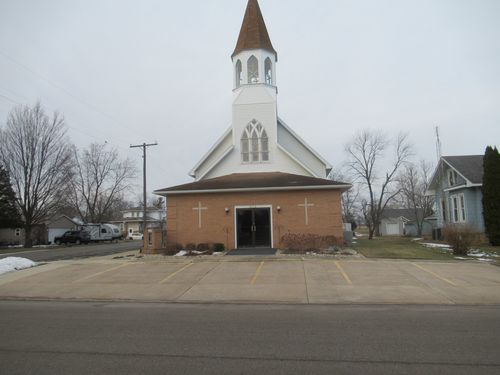 313 S Main St, Flanagan, IL, 61740-9102 | Card Image