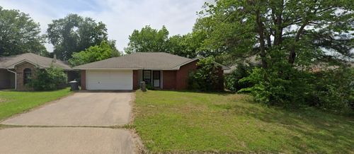 3204 Bahia Dr, College Station, TX, 77845-5927 | Card Image