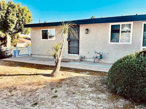 17402 Mayall St, Northridge, CA, 91325-1528 | Card Image