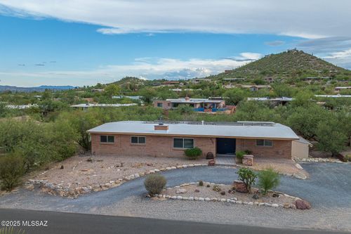 8250 E Rawhide Trl, Tucson, AZ, 85750-9639 | Card Image