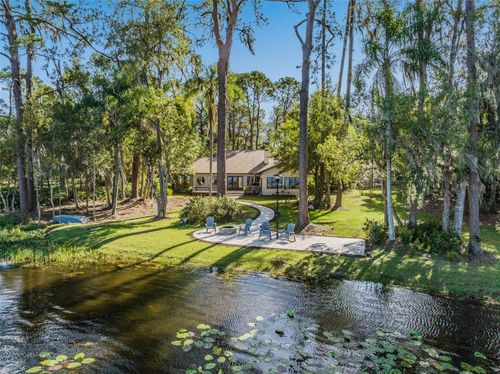 8011 N Mobley Rd, ODESSA, FL, 33556-2434 | Card Image