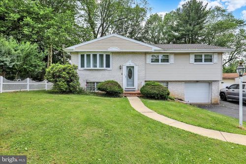 3020 Elm Rd, READING, PA, 19605-2343 | Card Image