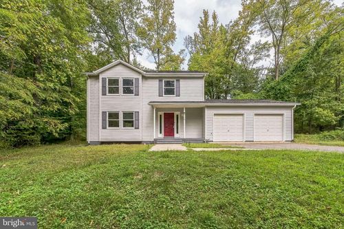 8118 Stacey Rd, ALEXANDRIA, VA, 22308-1623 | Card Image