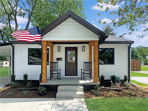 305 E Van Buren Ave, Casey, IL, 62420-1816 | Card Image