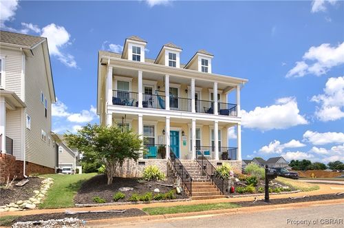 2424 Somerset Way, Hayes, VA, 23072-3587 | Card Image