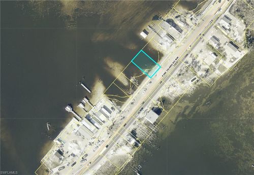 4244 Pine Island Rd Nw, MATLACHA, FL, 33993-9775 | Card Image
