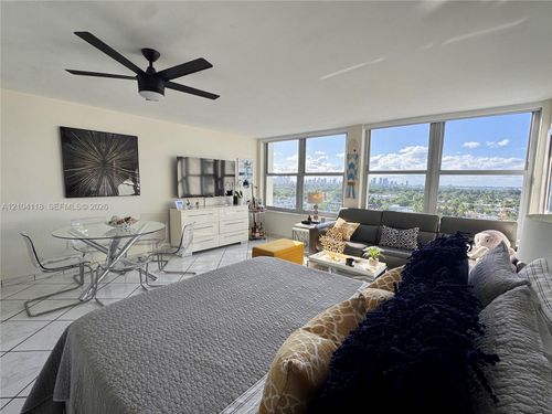 1242-2899 Collins Ave, Miami Beach, FL, 33140-4452 | Card Image