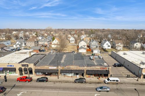 2118 W Broadway Ave, Minneapolis, MN, 55411-1808 | Card Image