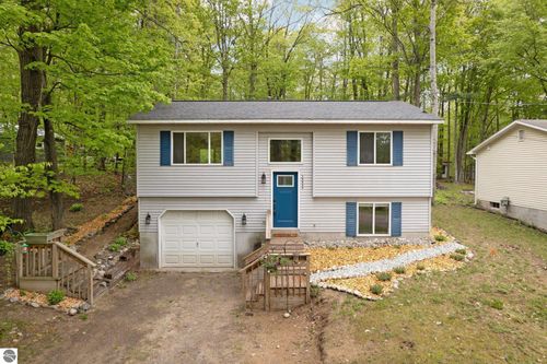18864 Lakewood Cir, Lake Ann, MI, 49650-9722 | Card Image