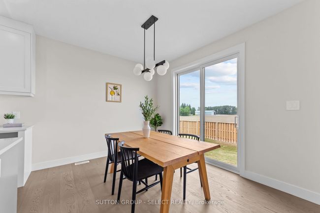 9 - 7966 Fallon Dr, House other with 4 bedrooms, 3 bathrooms and 2 parking in Granton ON | Image 6