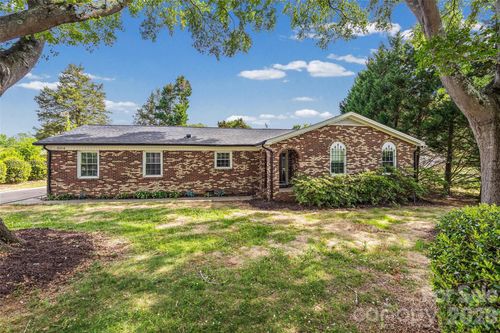 504 Carson Rd, Gastonia, NC, 28052-5408 | Card Image